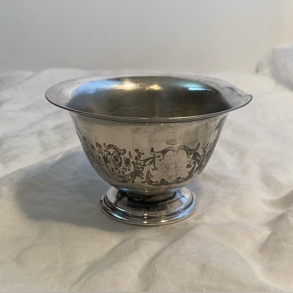 3/75$ WM.A.ROGERS Canada 906 Silver plated‎ Antique  mug/cup/bowl - Picture 2 of 15